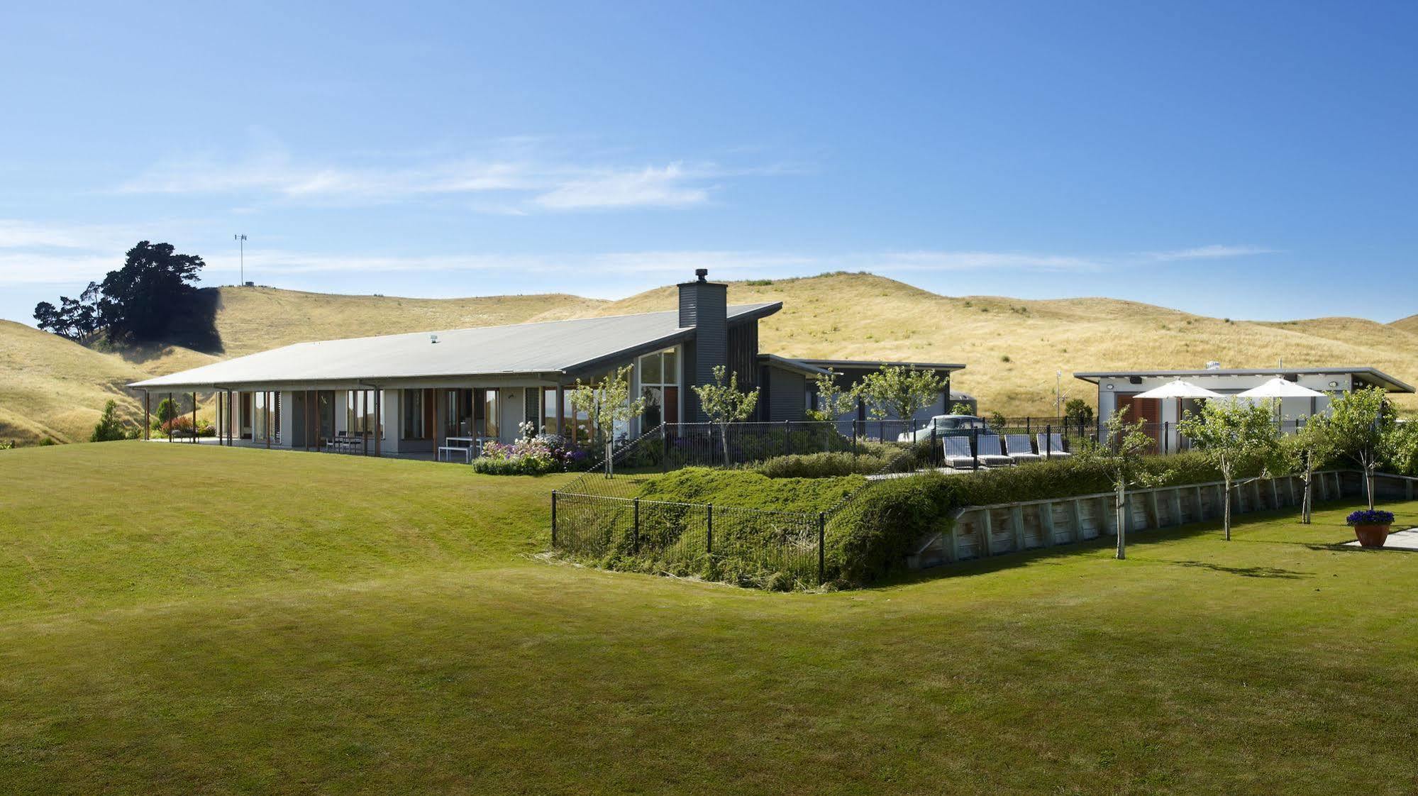 Millar Road Villa Hastings Bagian luar foto